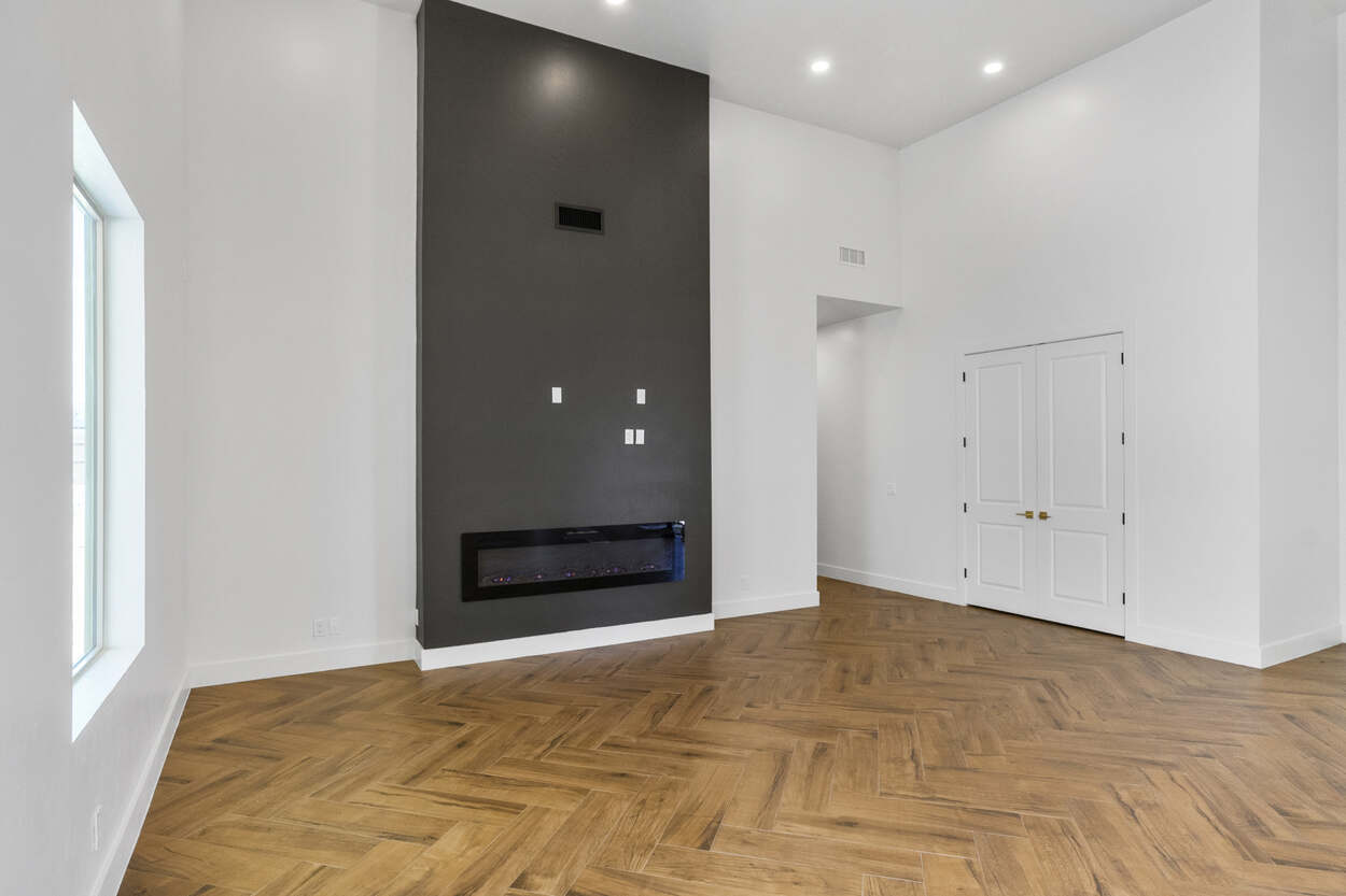 2812 Girl Scout two-story fireplace